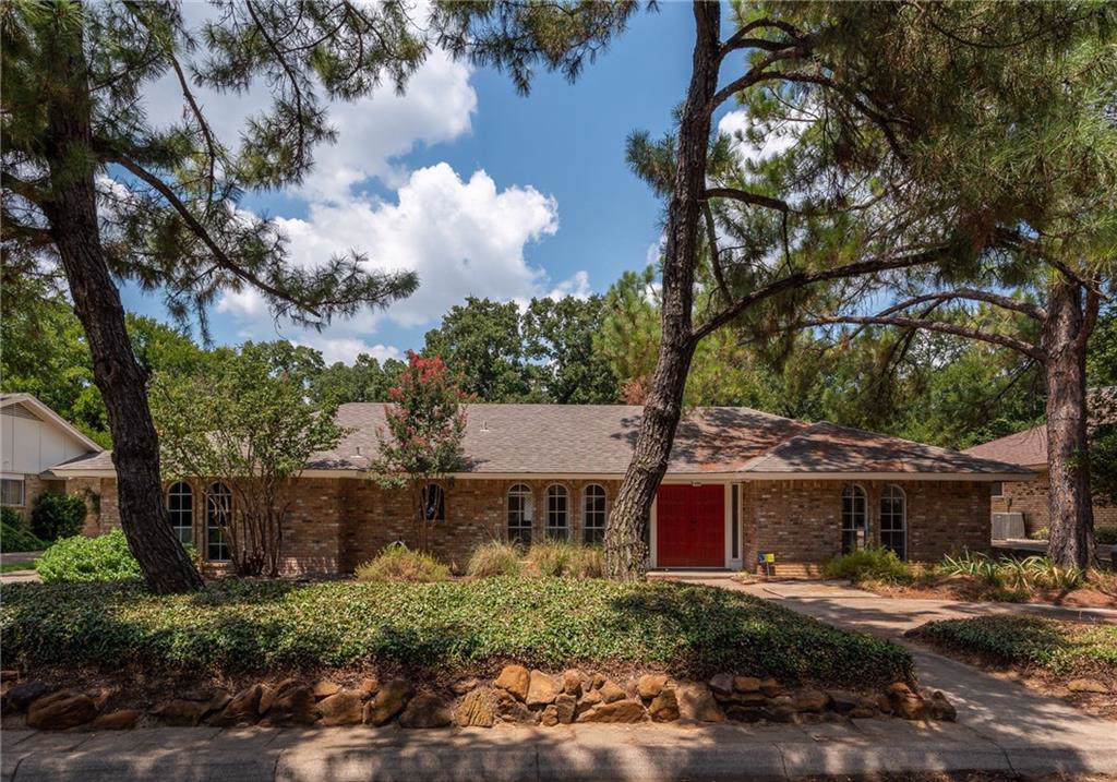1011 Wayland Drive - Photo 1