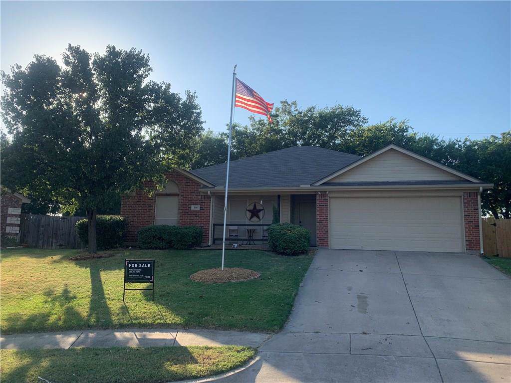 586 Tanglewood Drive - Photo 1