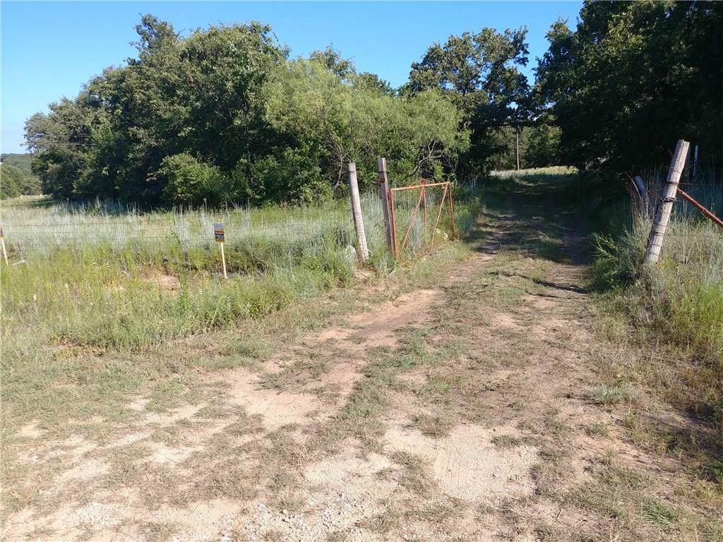 206 County Road 3781 - Photo 1