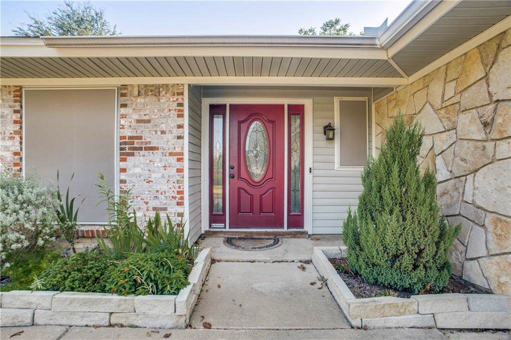 3009 Elsinor Drive - Photo 1