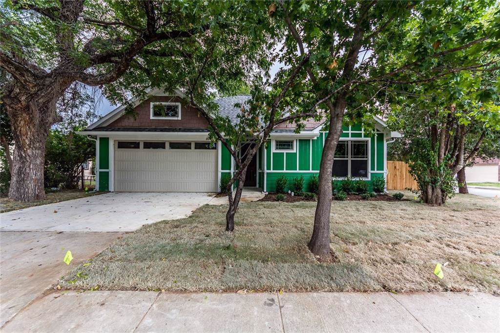 1109 Moore Street - Photo 1