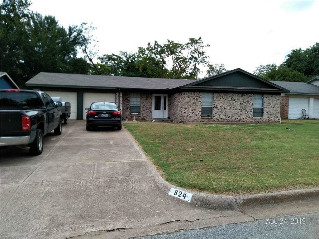 824 James Street - Photo 1
