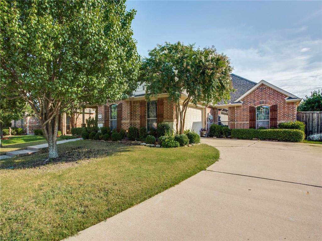 1017 Eagle Nest Avenue - Photo 1