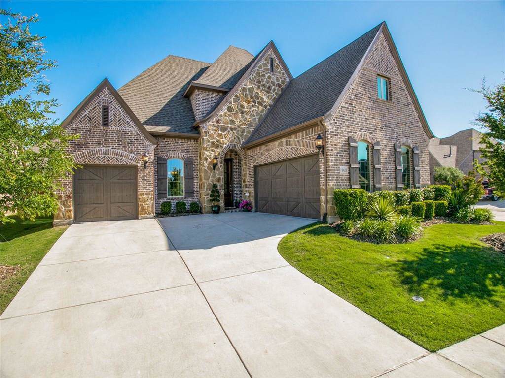 1420 Cottonwood Drive - Photo 1