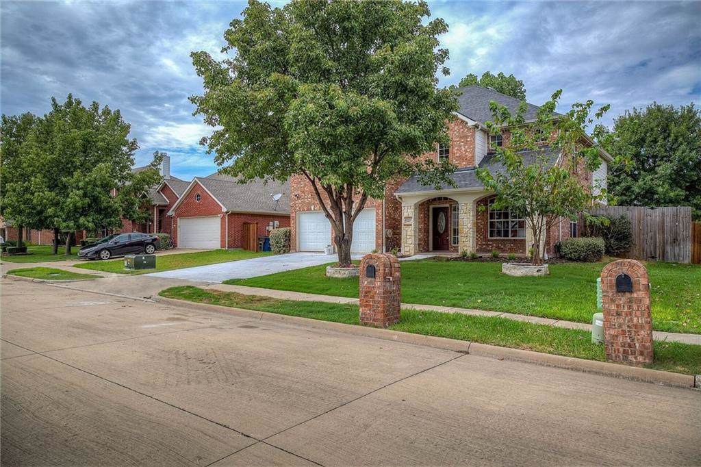 3402 Nandina Drive - Photo 1