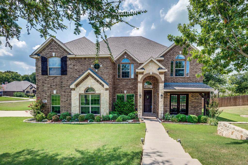 1821 Coyote Court - Photo 1