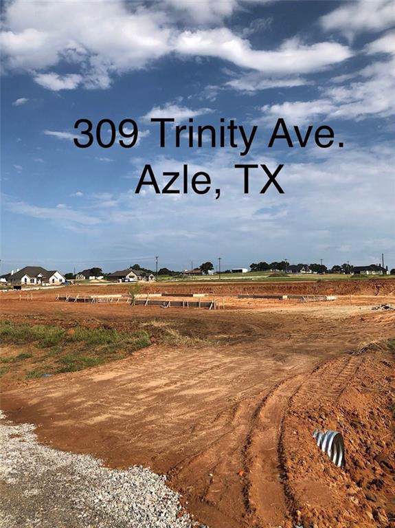 309 Trinity - Photo 1