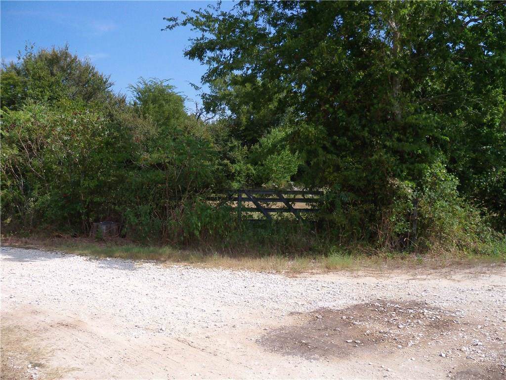 NA Cr 471 - Photo 1
