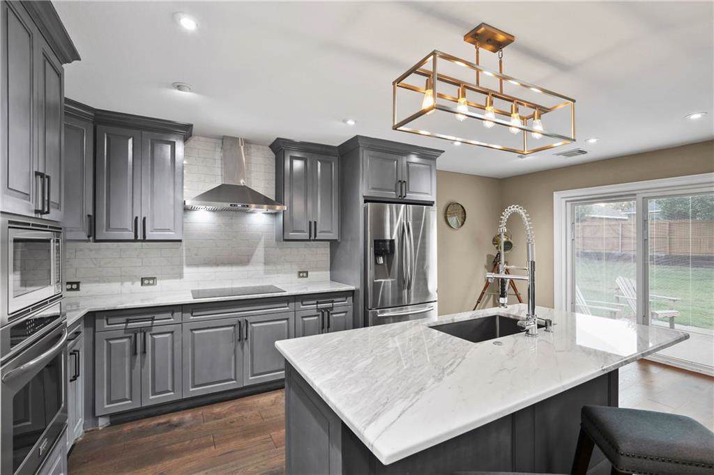2229 Kingsdale Court - Photo 1