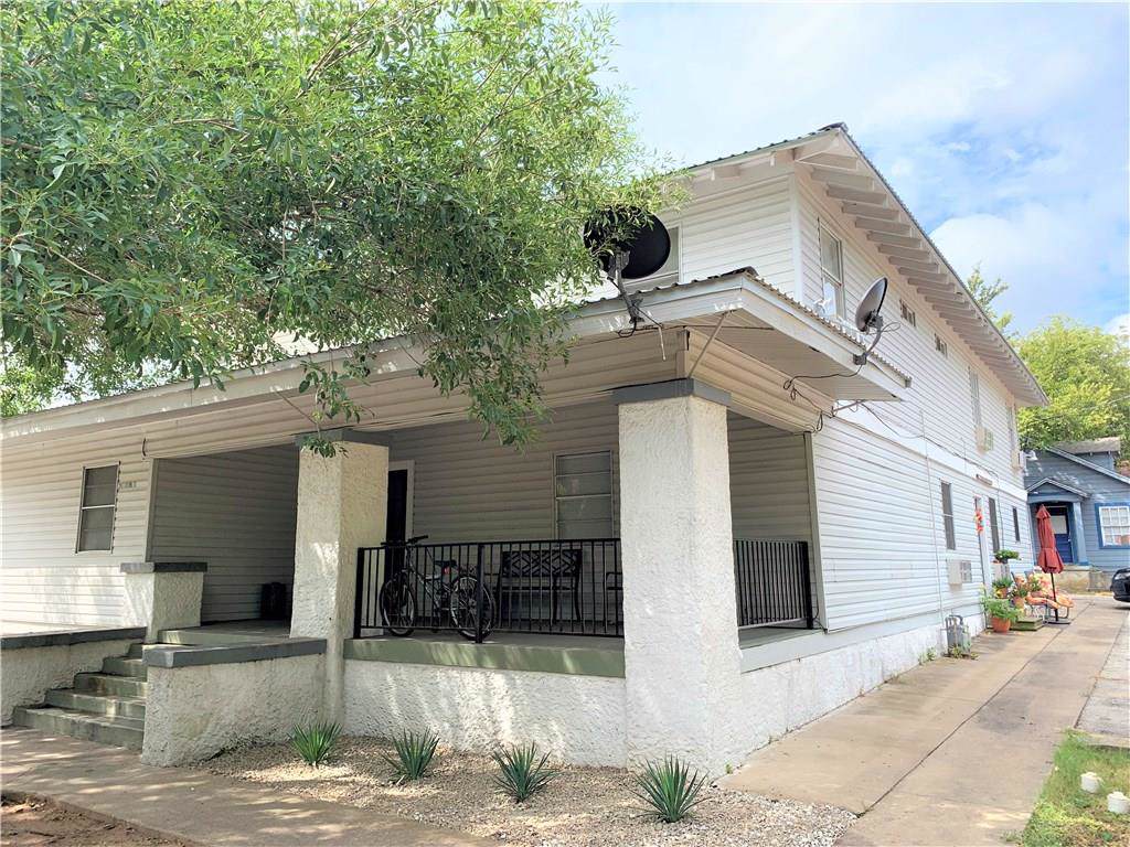 216 Devine Street - Photo 1