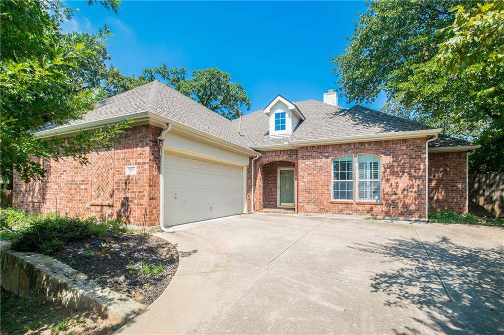 717 Chateau Court - Photo 1