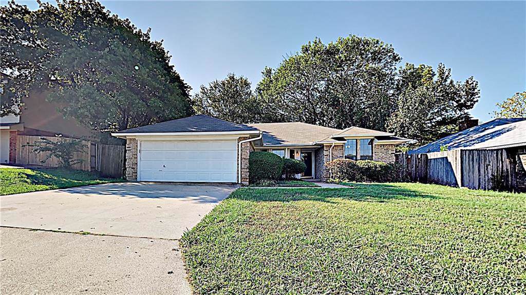 2908 Beverly Drive - Photo 1