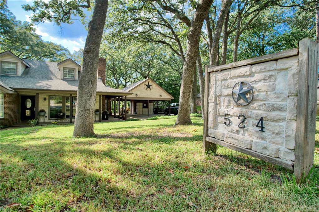 524 Dogwood Lane - Photo 1