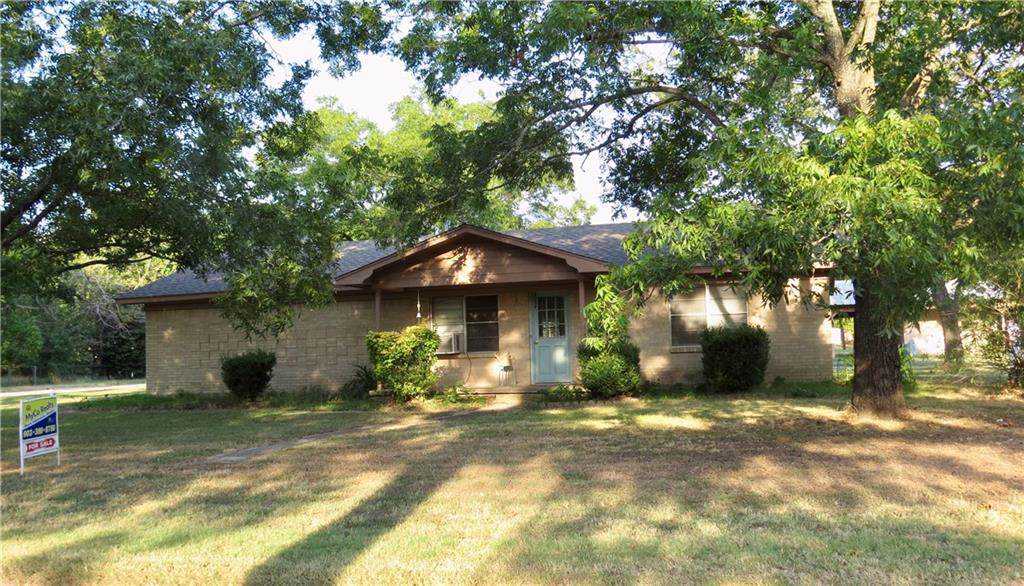 205 Webb Avenue - Photo 1
