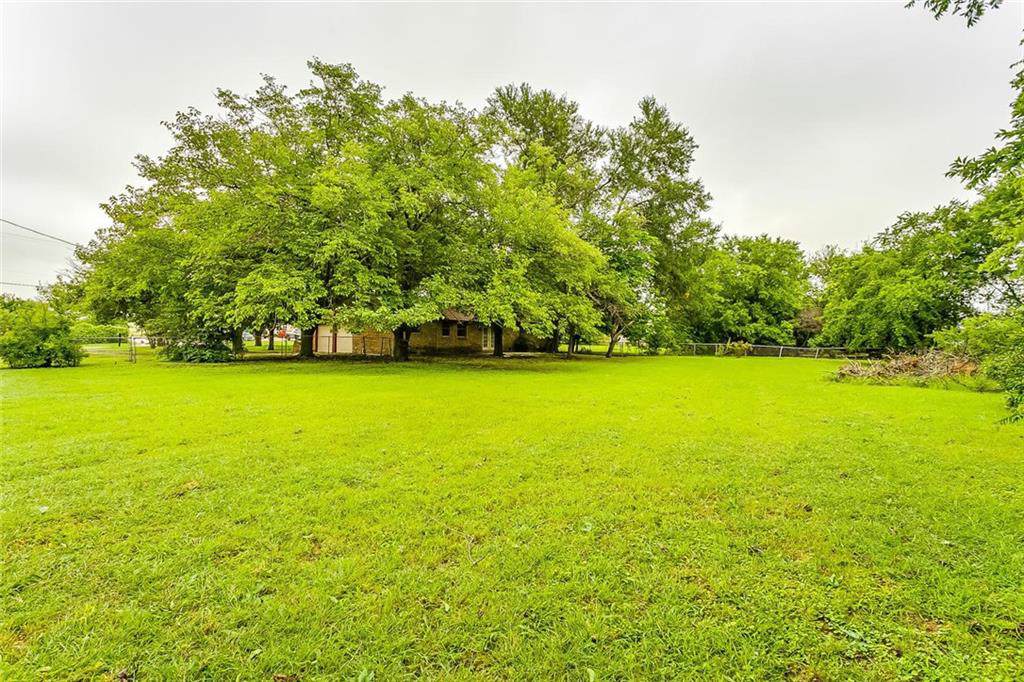 203 El Chico Trail - Photo 1