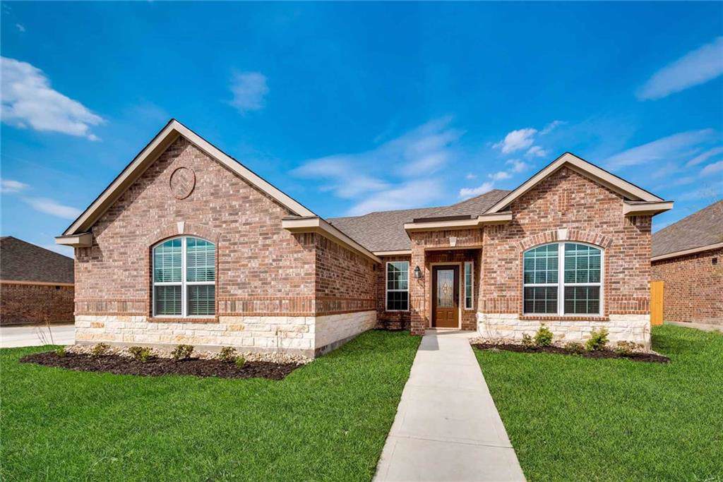 715 Milas Lane - Photo 1