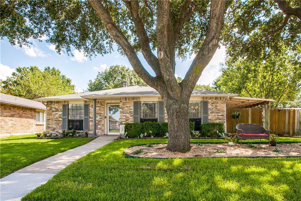 9102 Vagas Drive - Photo 1