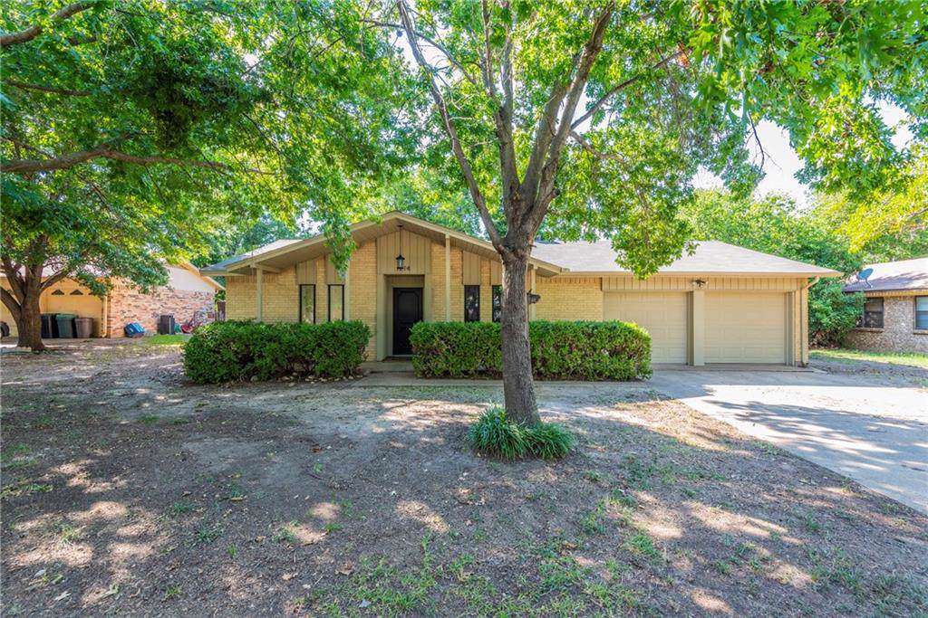 1214 Cozby Street - Photo 1