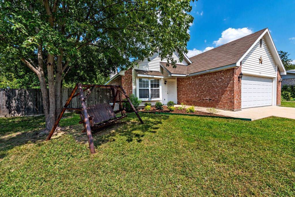 305 Utah Street - Photo 1
