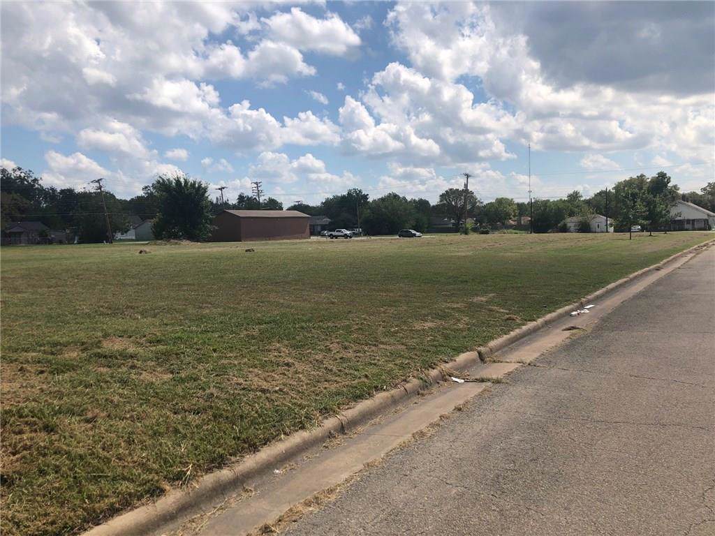 4616 Lee Street - Photo 1