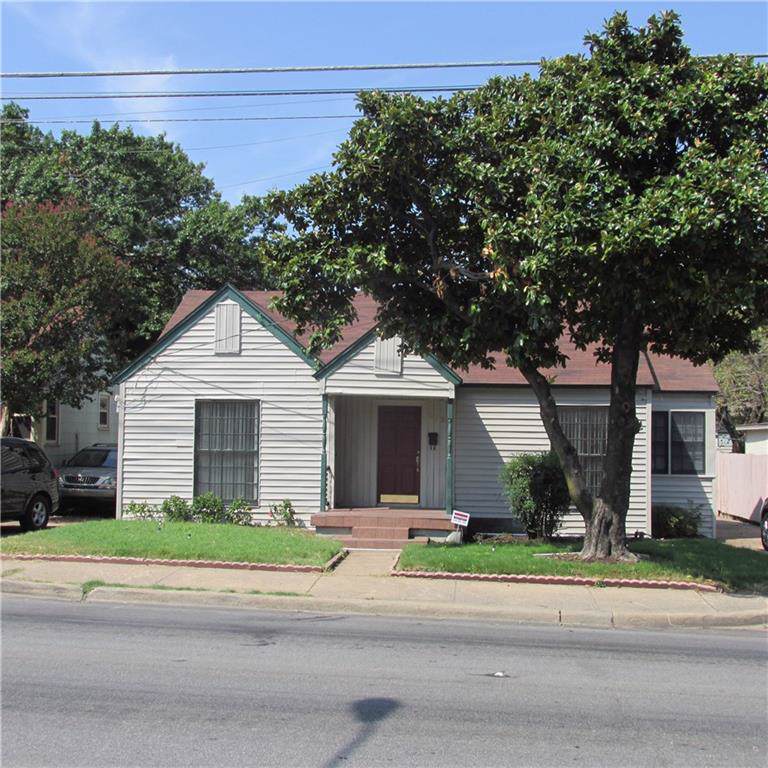 215 Hampton Road - Photo 1