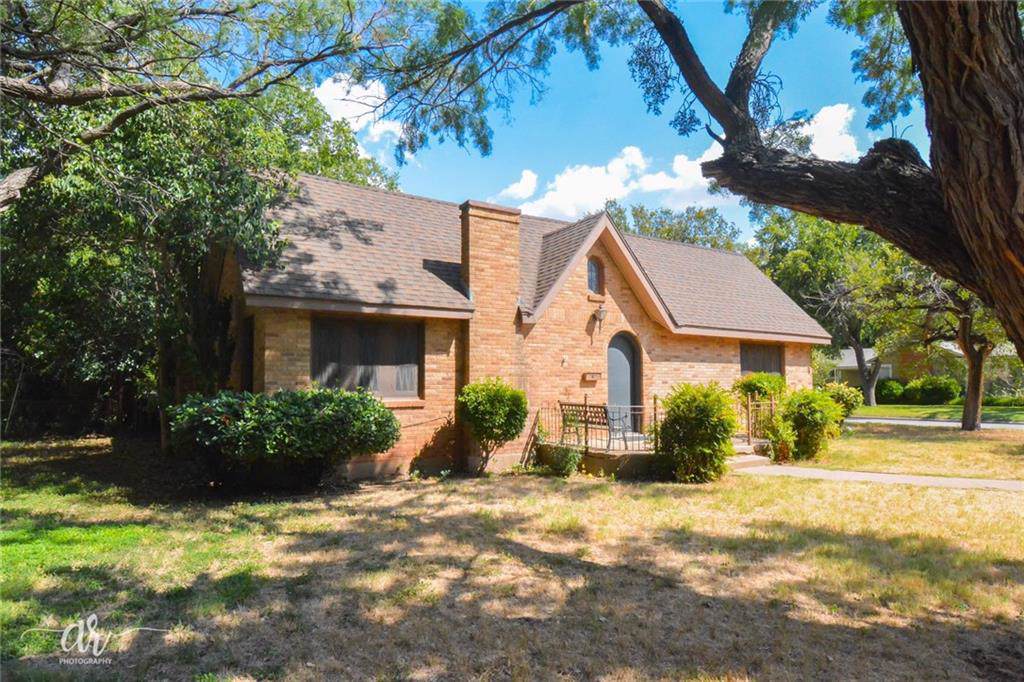 789 Grove Street - Photo 1