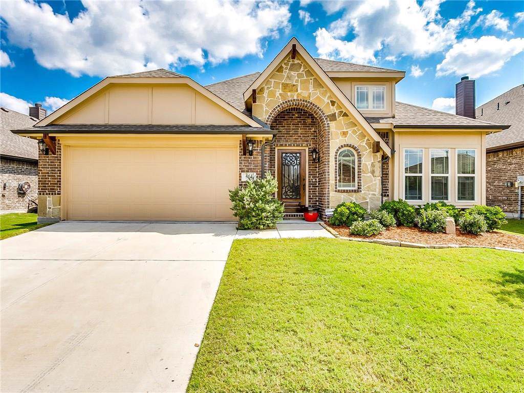 524 Eastbrook Drive - Photo 1