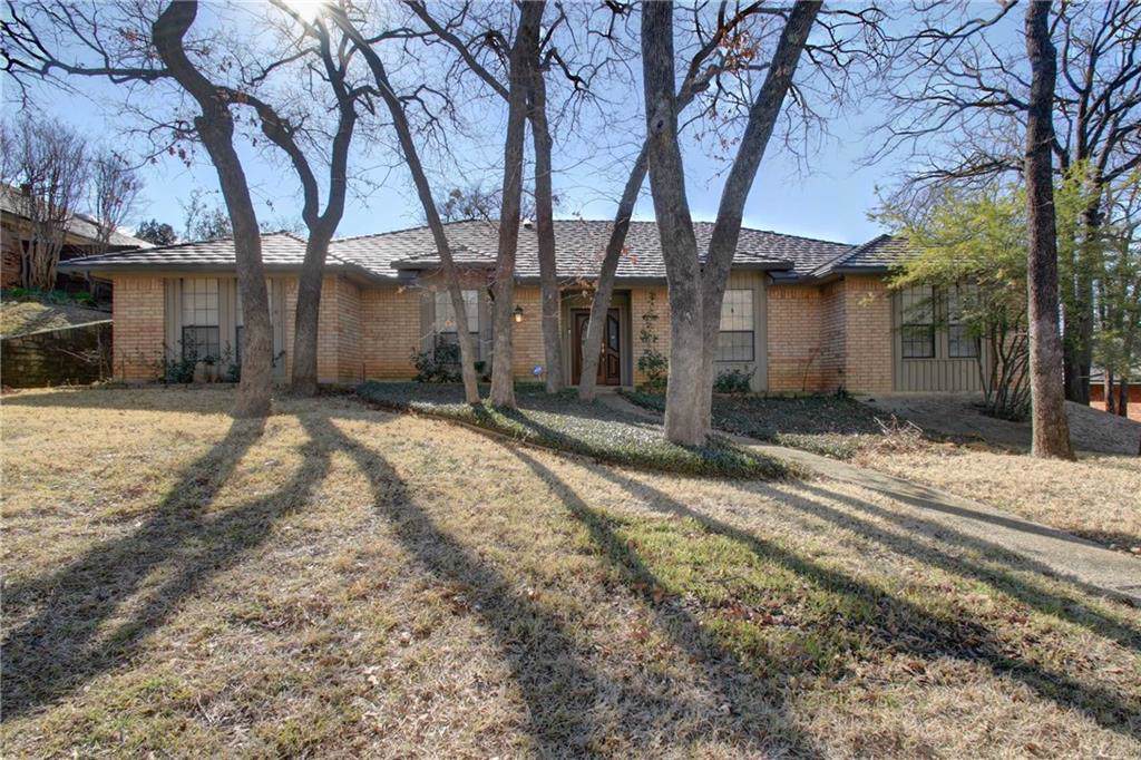 2706 Lincoln Drive - Photo 1