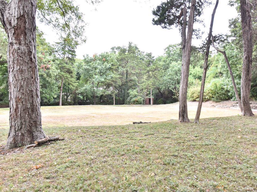 906 Kessler Parkway - Photo 1