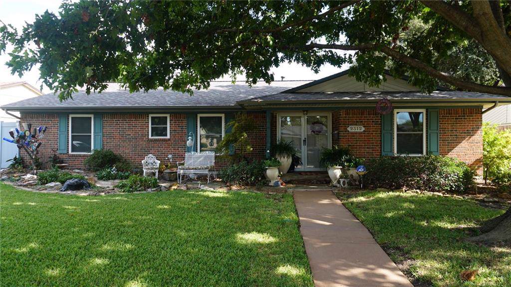 2312 Lovell Drive - Photo 1