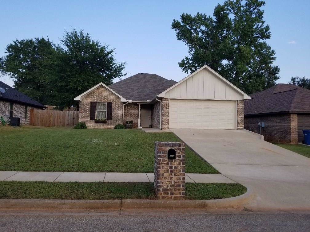410 Tara Lane - Photo 1