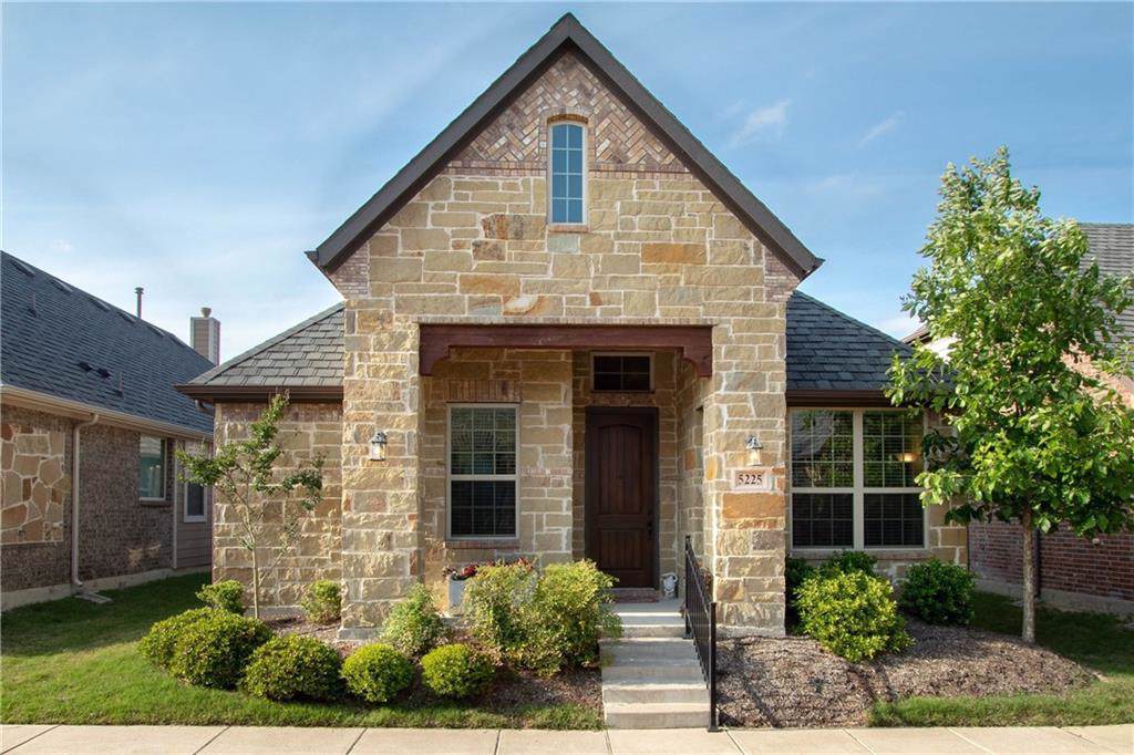 5225 Kentwood Drive - Photo 1