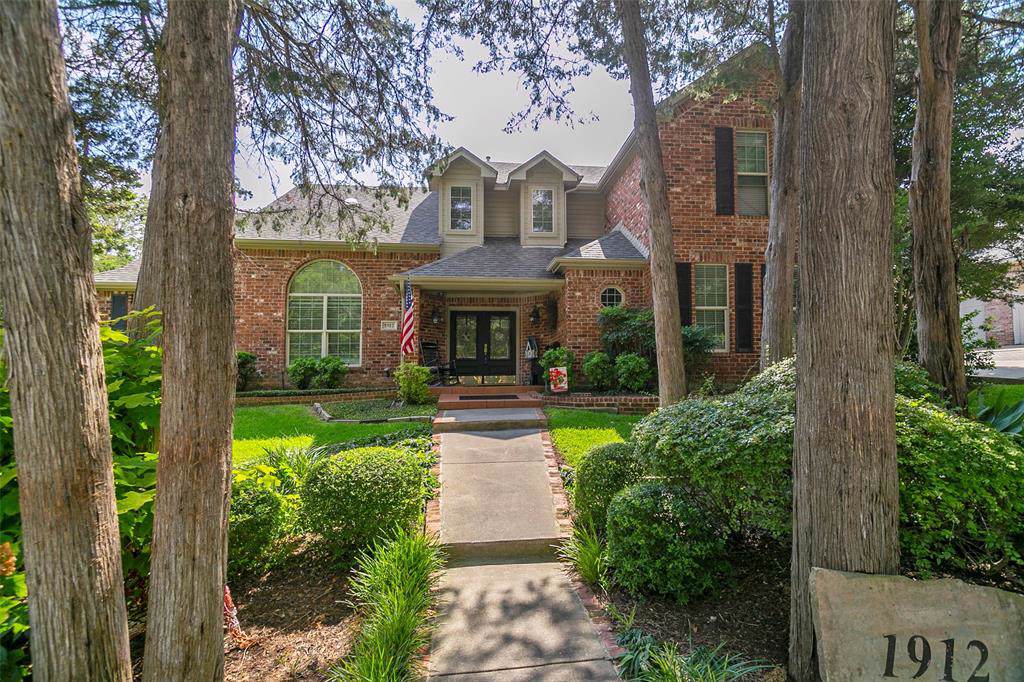 1912 Wood Dale Circle - Photo 1