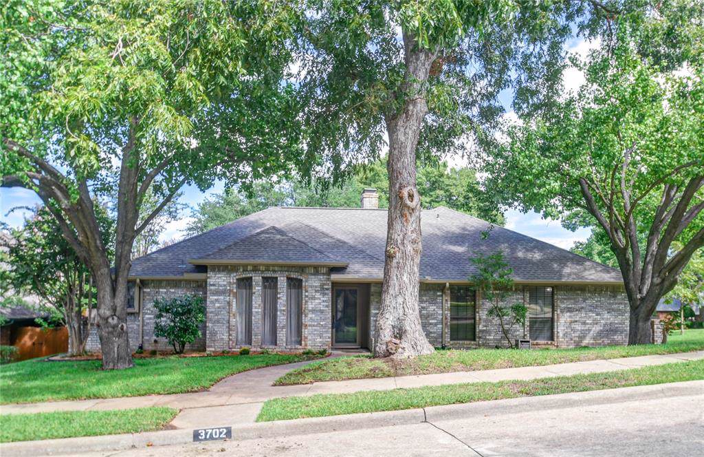 3702 Elmcrest Circle - Photo 1