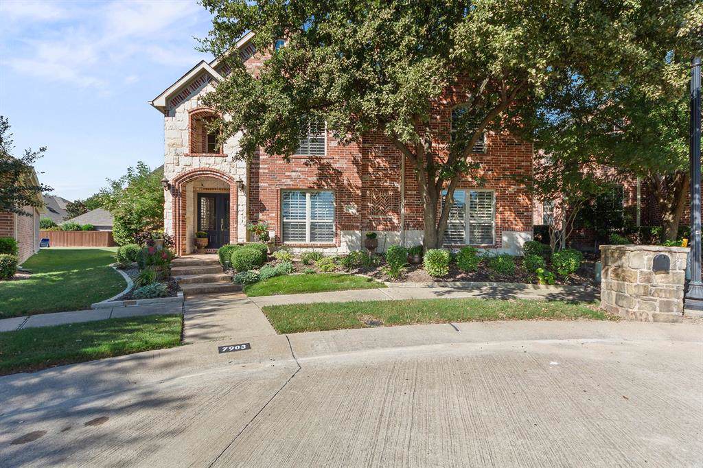 7903 New Castle Court - Photo 1