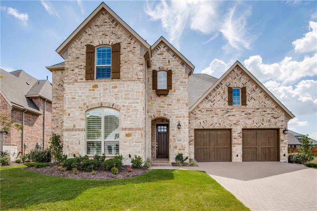 1651 White Tail Drive - Photo 1