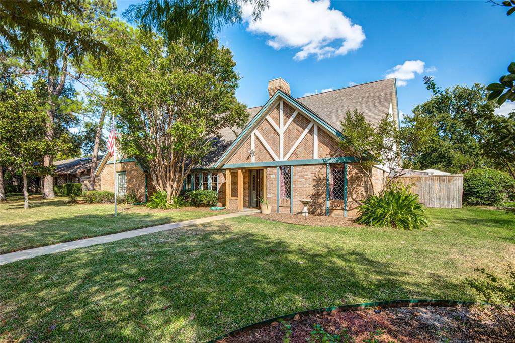 2904 Warren Circle - Photo 1