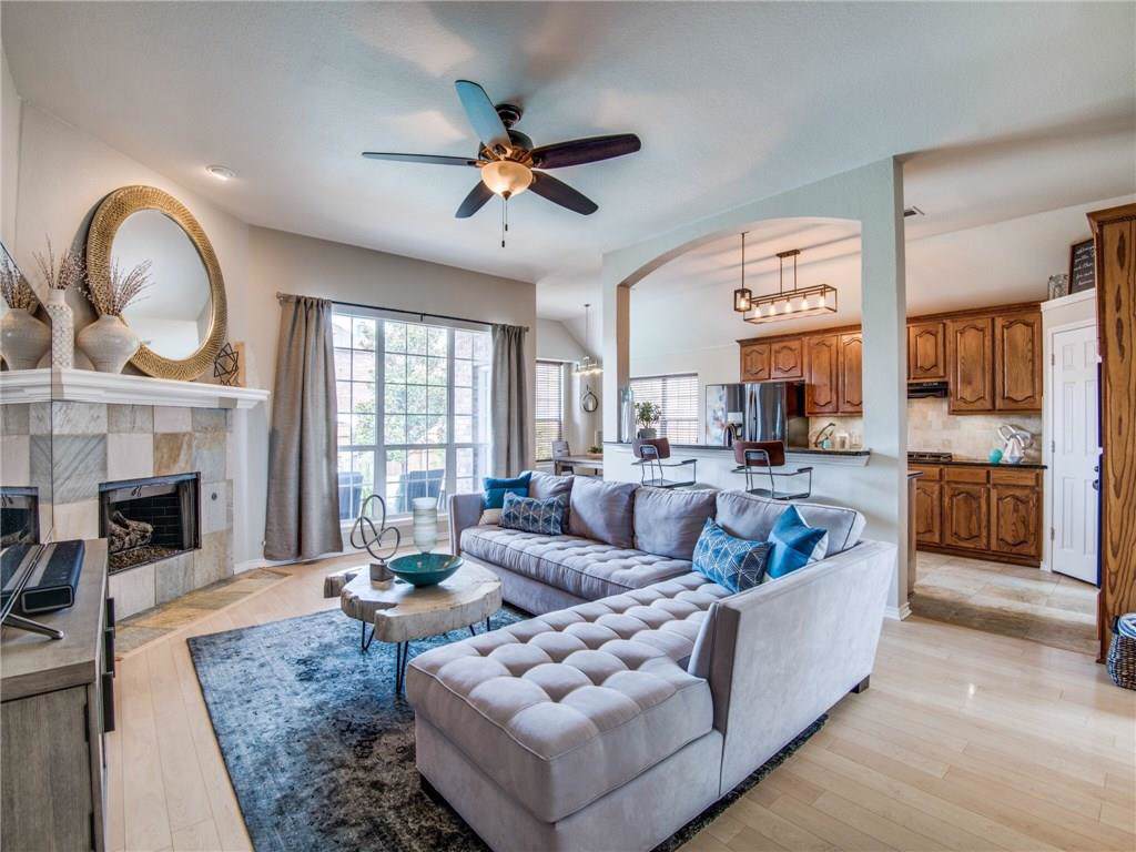 1420 Kingsley Drive - Photo 1