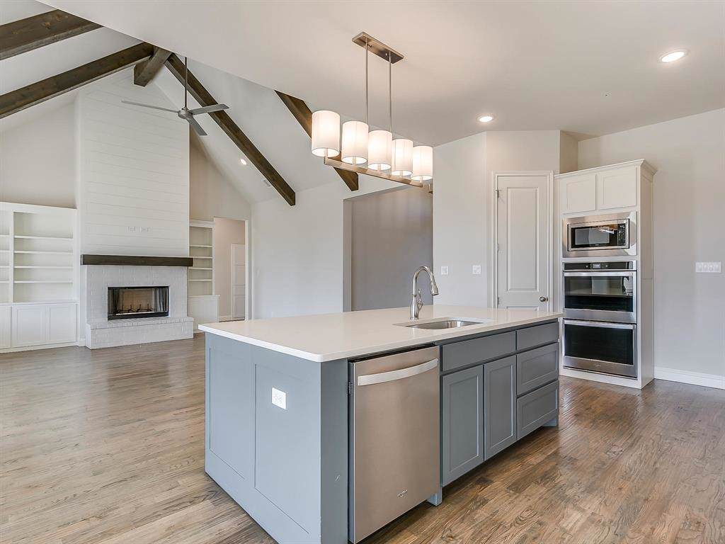 140 Stanford Lane - Photo 1