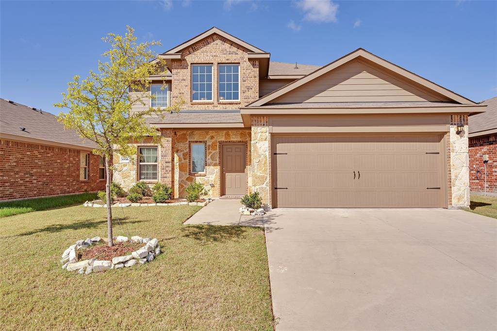 2516 Saldana Drive - Photo 1