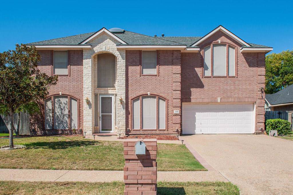 418 Hampton Circle - Photo 1