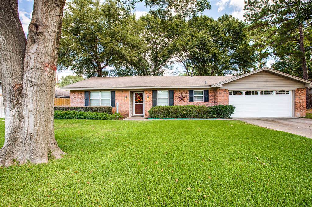 608 Northwood Boulevard - Photo 1