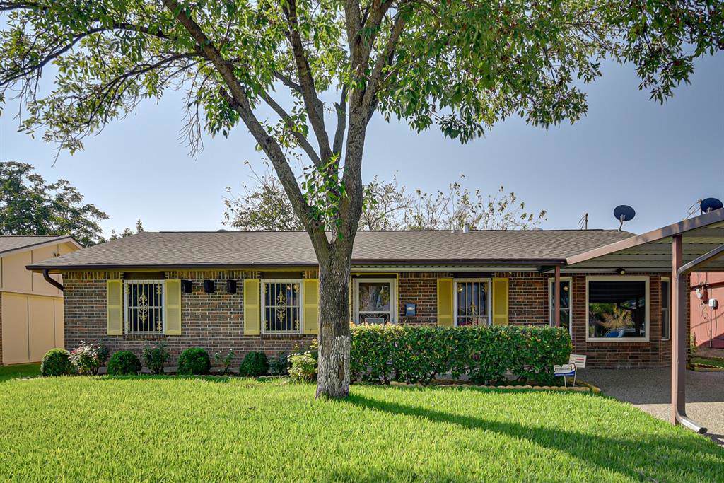 1313 Las Palmas Drive - Photo 1