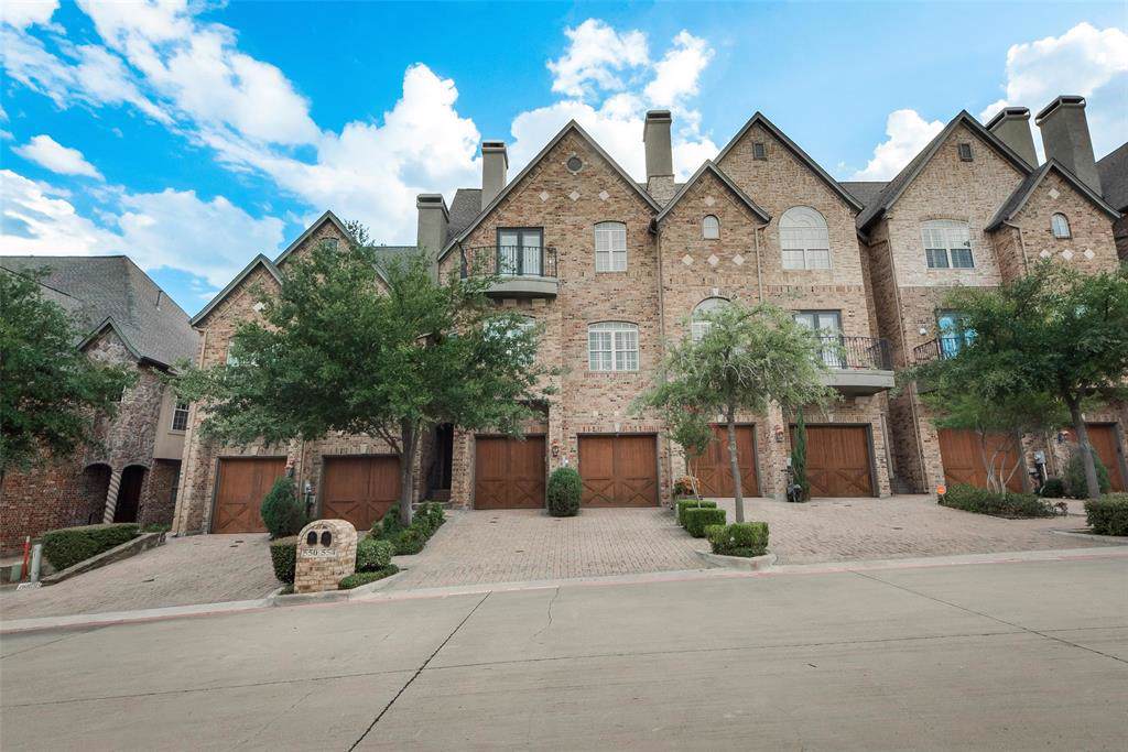 554 Rockingham Drive - Photo 1
