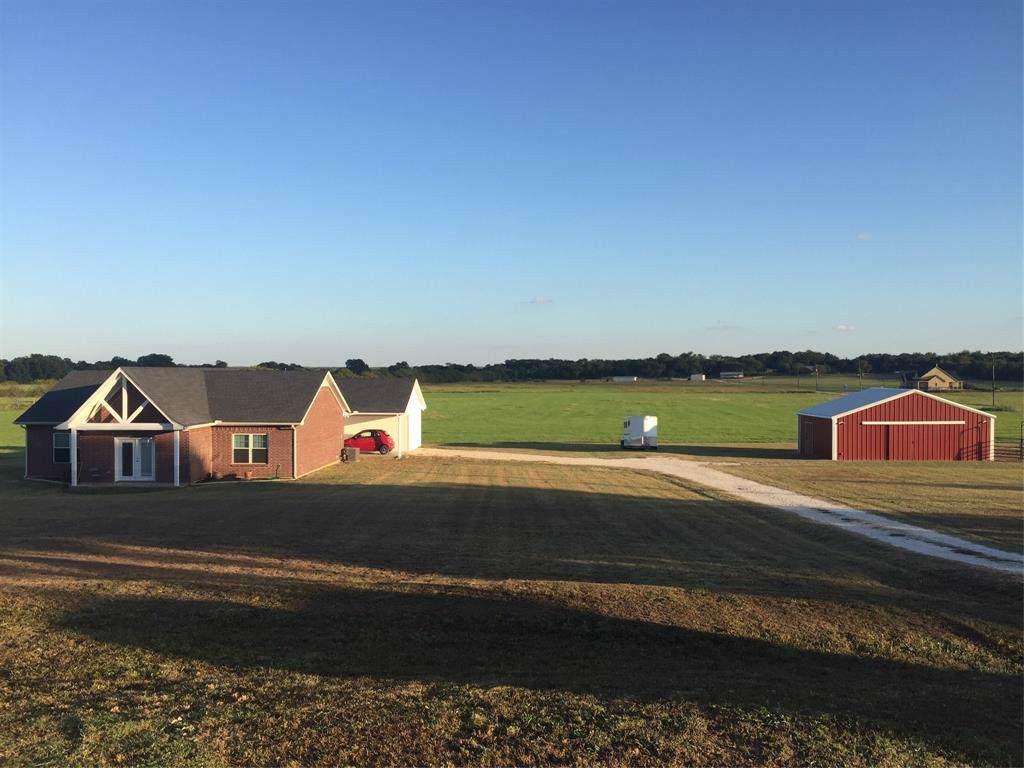 10860 Fm 916 - Photo 1