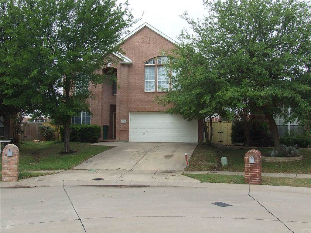 2216 Tralee Circle - Photo 1