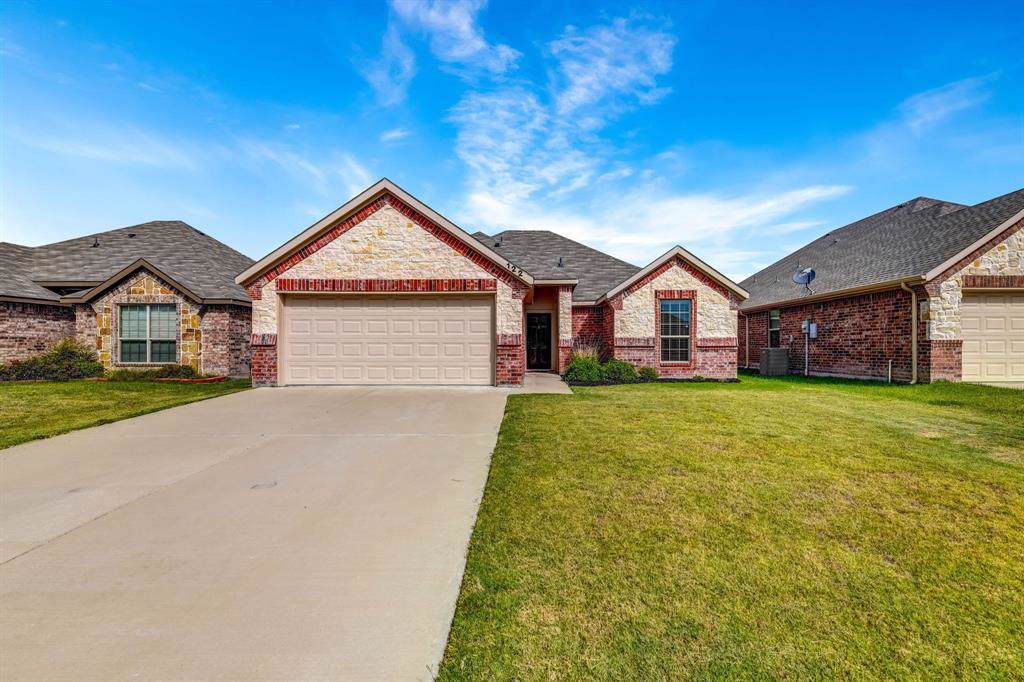 122 Comanchee Drive - Photo 1