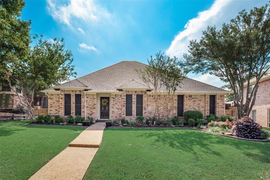 1215 Sycamore Drive - Photo 1
