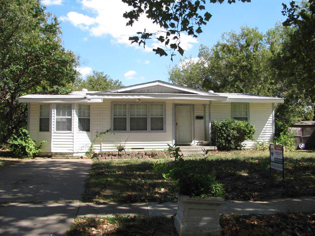 734 Huddleston Drive - Photo 1