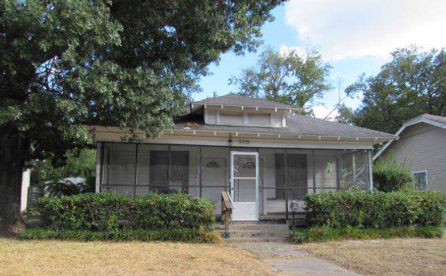 3332 Pine Street - Photo 1